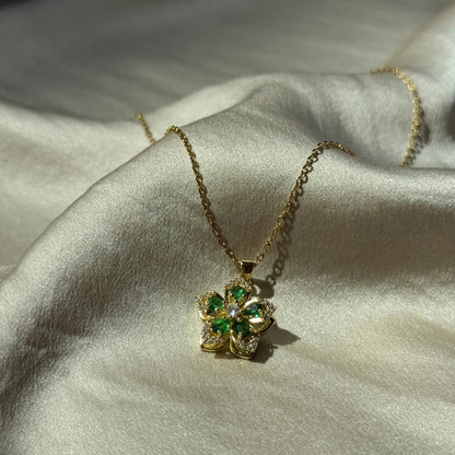 Petal Dream Spin Necklace