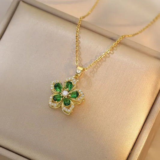 Petal Dream Spin Necklace